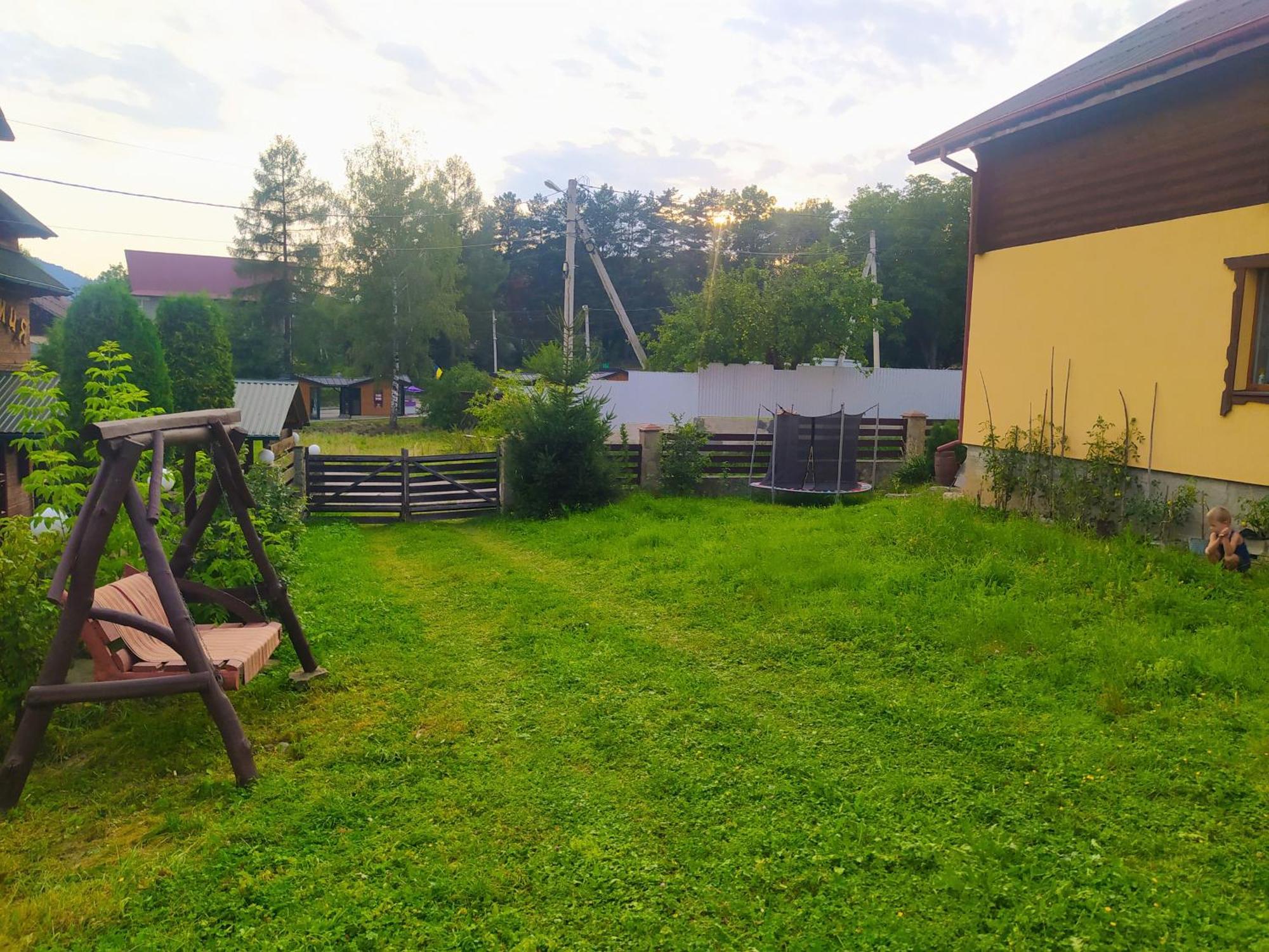 Starovitska Hata - Ethno-Cottage Verkhovyna Eksteriør billede