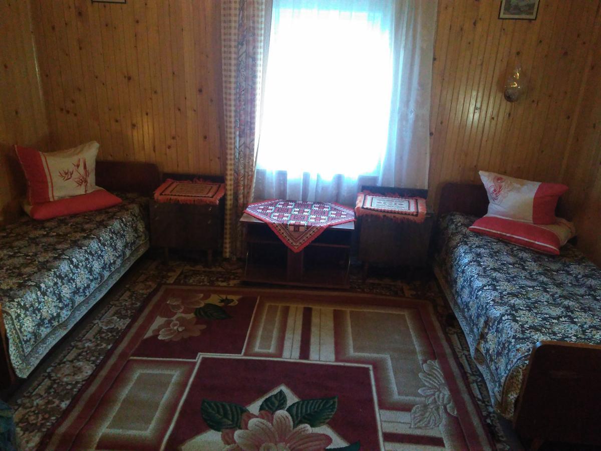 Starovitska Hata - Ethno-Cottage Verkhovyna Eksteriør billede